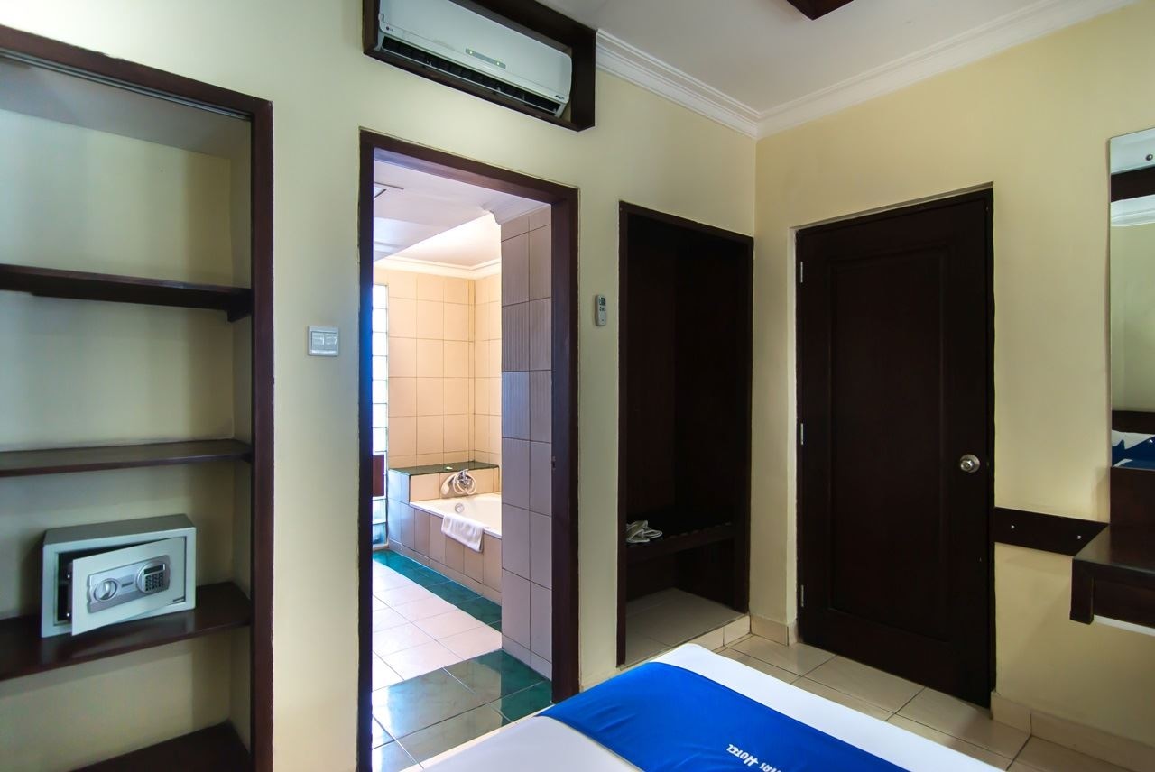 rooms-deluxe-pool-access