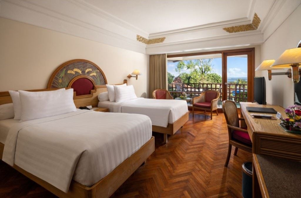 rooms-deluxe-sea-view