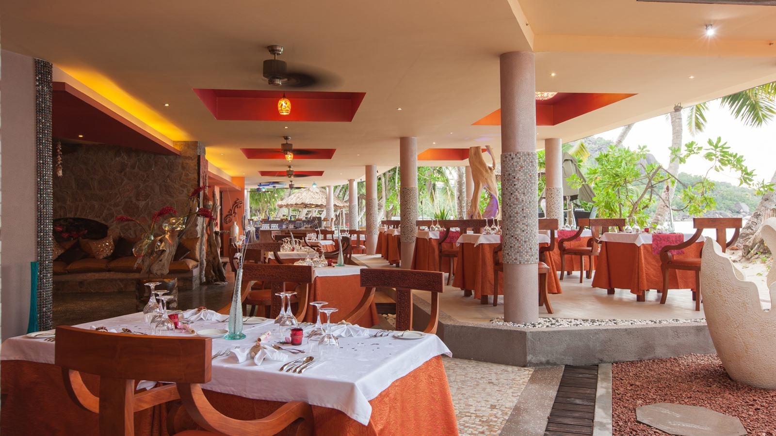 restaurants-cafe-des-arts-restaurant
