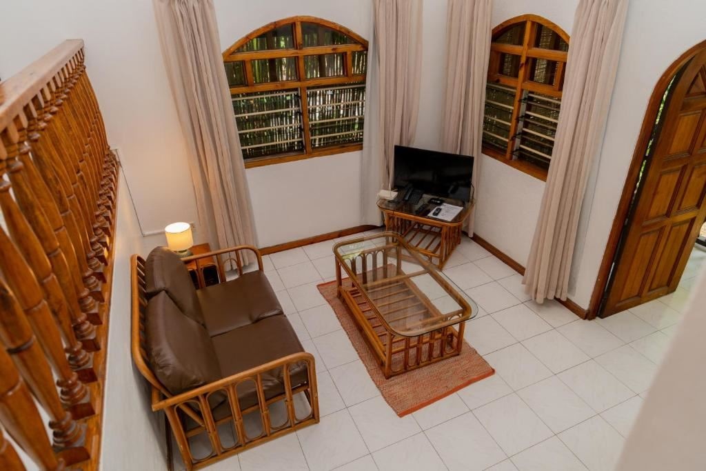 rooms-standard-room-triple