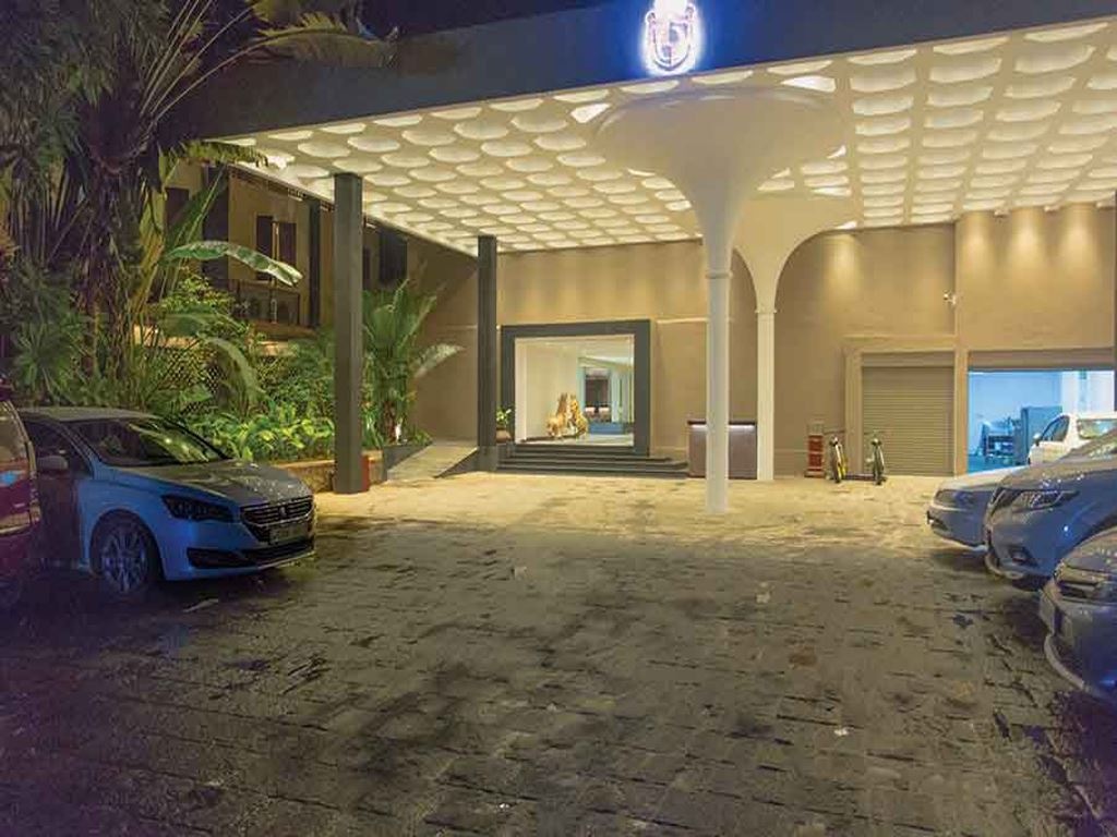 general-main-building