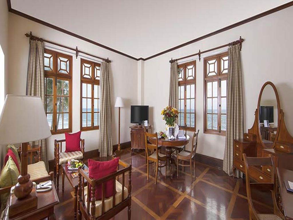 rooms-colonial-suites