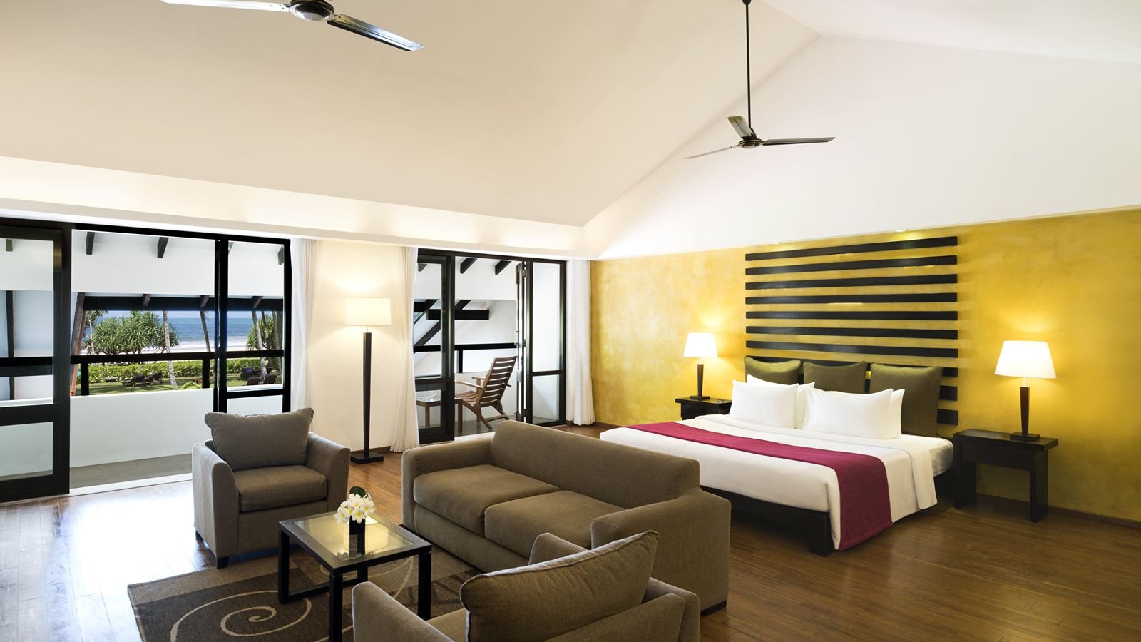 rooms-deluxe-sea-view