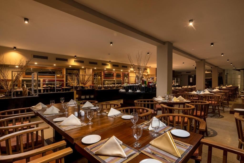 restaurants-breeze-restaurant