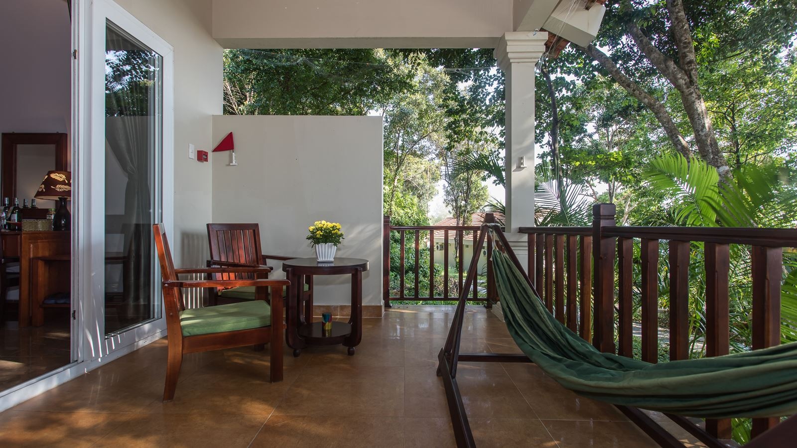 rooms-deluxe-seaview