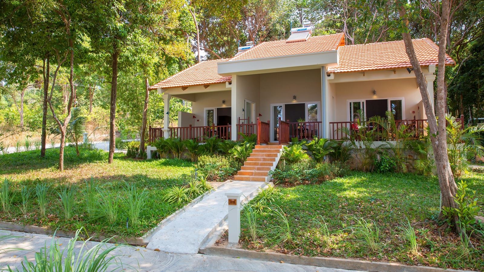 rooms-deluxe-seaview