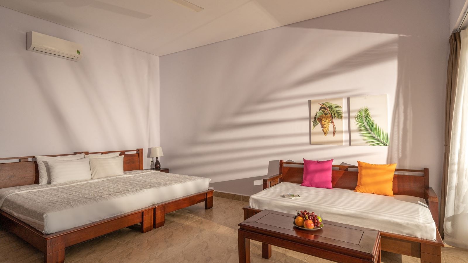 rooms-deluxe-seaview