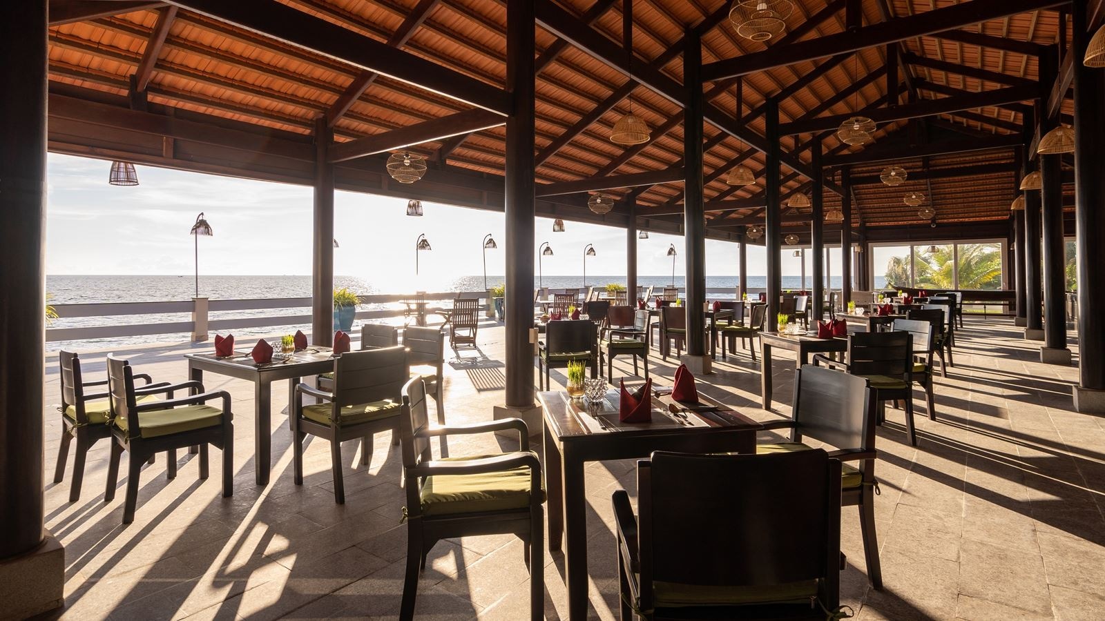 restaurants-sunset-restaurant