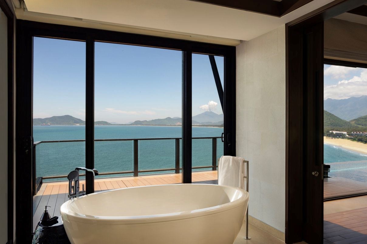 rooms-1bedroom-sea-view-hill-pool-villa-child-without-extra-bed