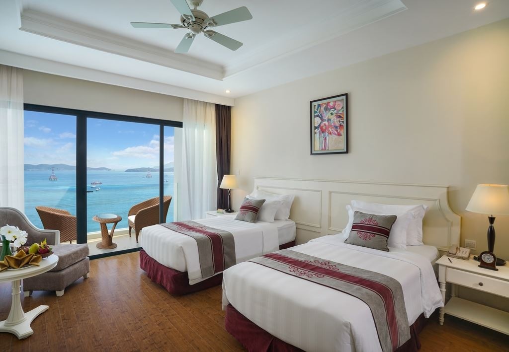 rooms-deluxe-ocean-view