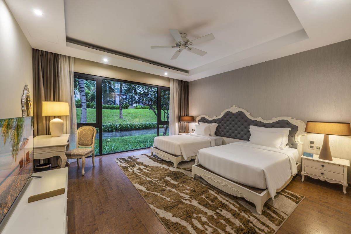 rooms-tropicana-villa-3-bedroom-beachfront-no-extra-bed