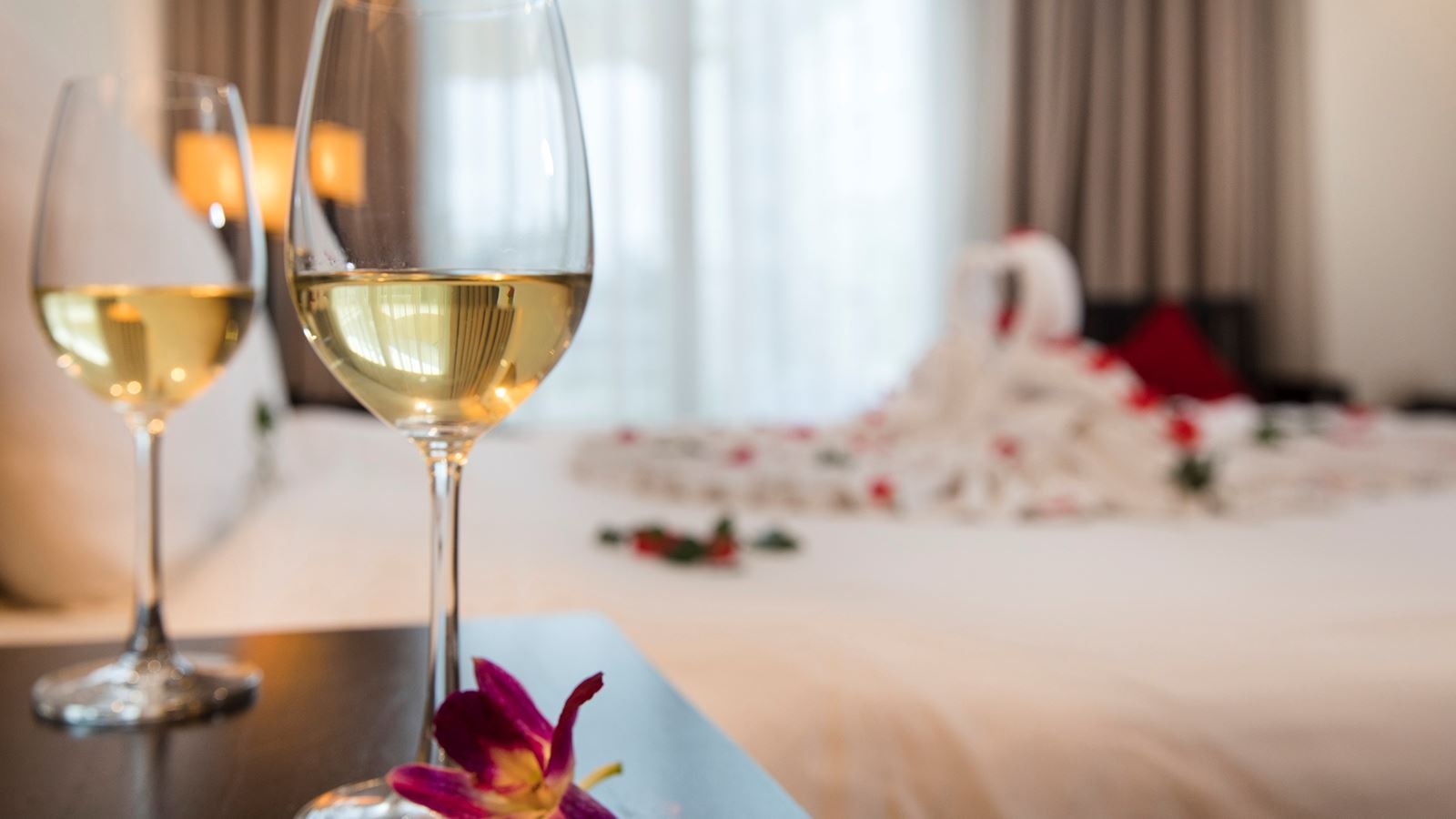 rooms-senior-deluxe-room