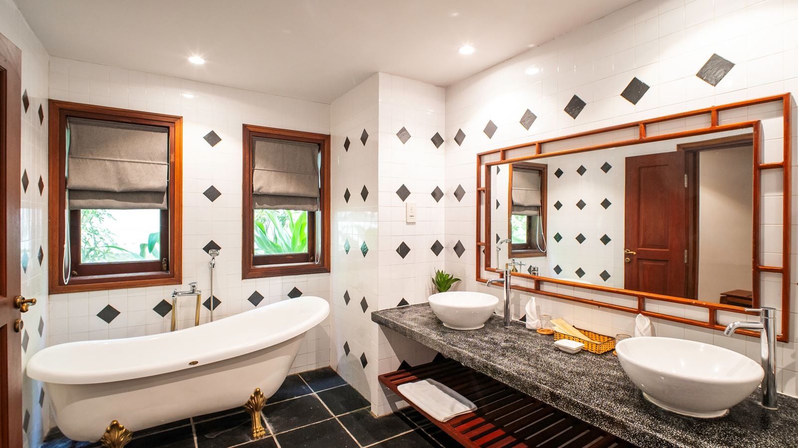 rooms-gardenview-suite
