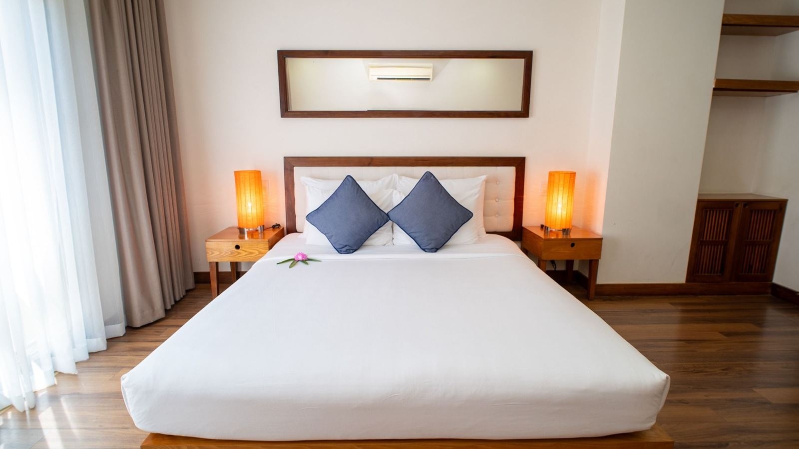 rooms-premier-superior-with-window