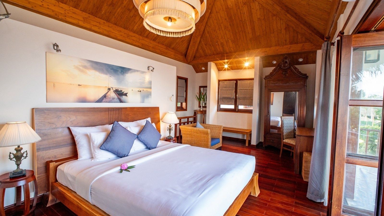 rooms-beach-front-pool-villa-child-without-extra-bed