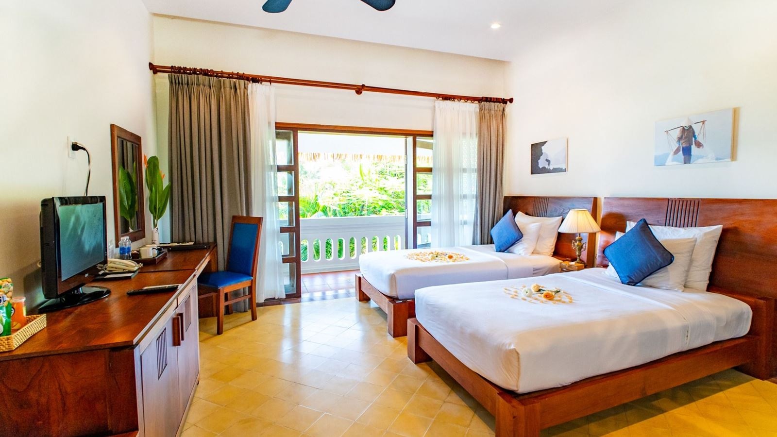 rooms-premier-deluxe-with-terrace-child-without-extra-bed