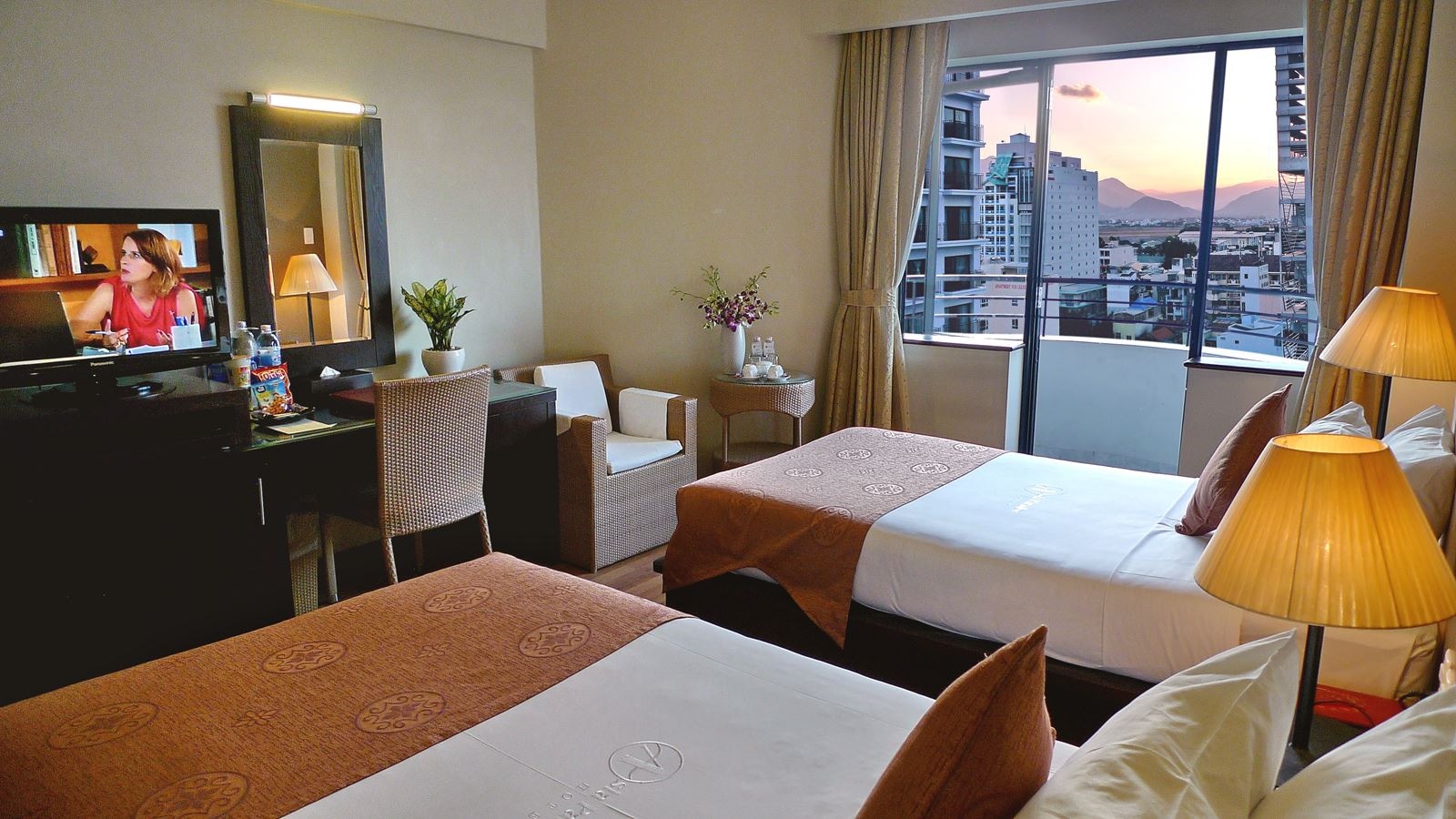 rooms-superior-city-view