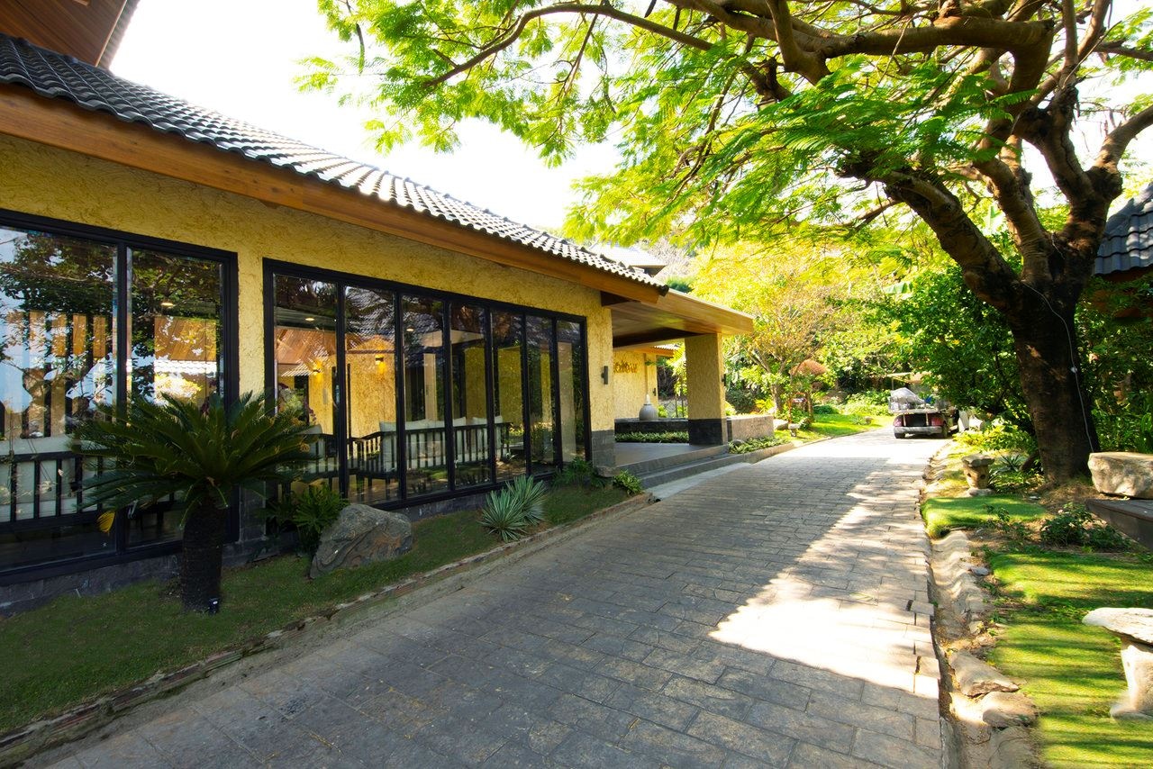 rooms-deluxe-bungalow-garden-view-child-without-extra-bed