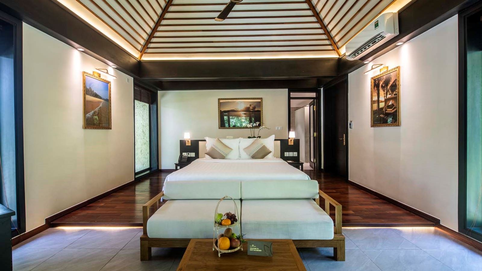 rooms-deluxe-bungalow-sea-view-child-without-extra-bed