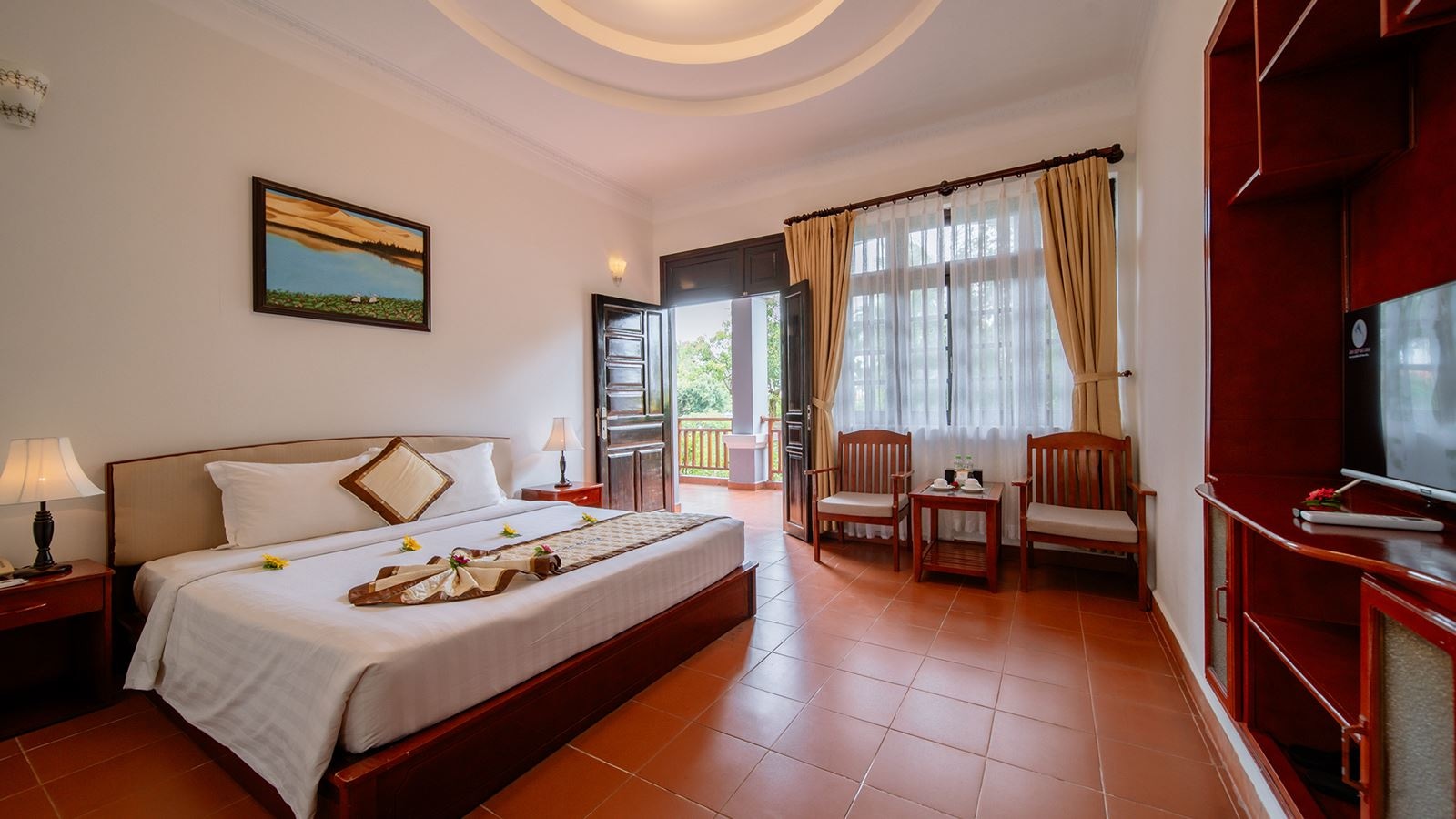 rooms-pool-view-room