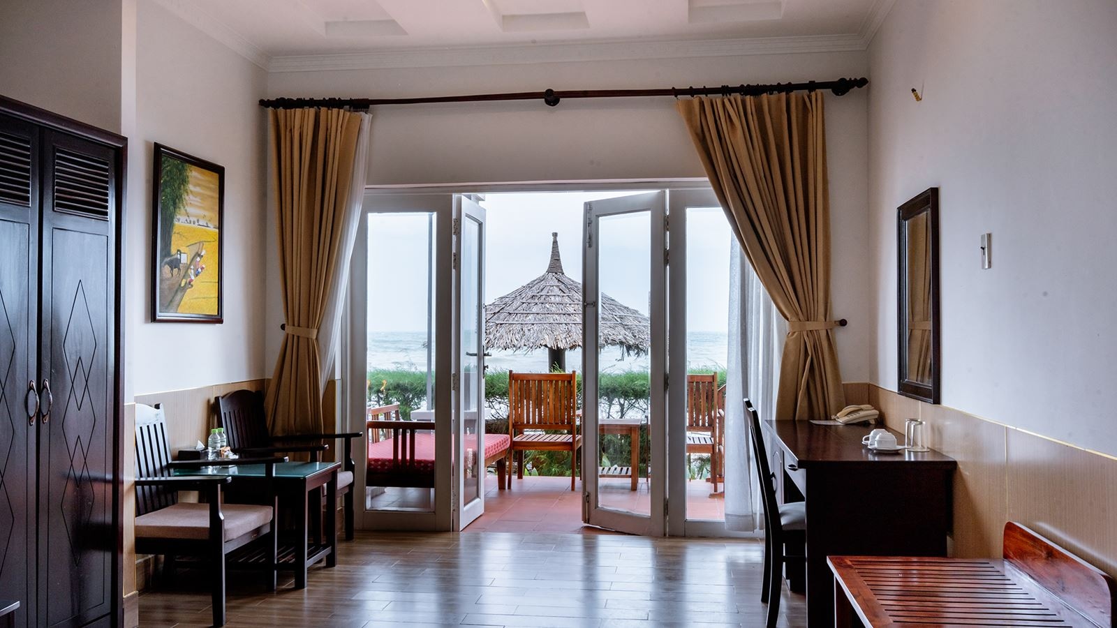 rooms-villa-beachfront-with-terrace-child-without-extra-bed