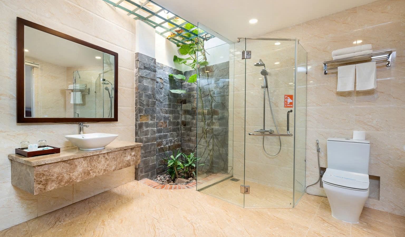 rooms-superior-pool-view-with-terrace-child-without-extra-bed