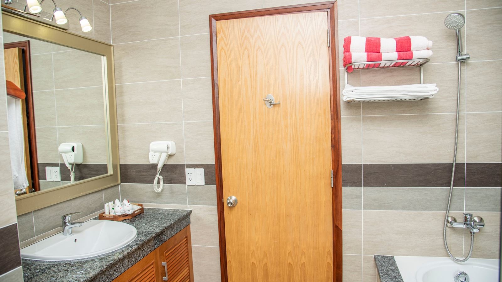 rooms-grand-deluxe-ocean-view