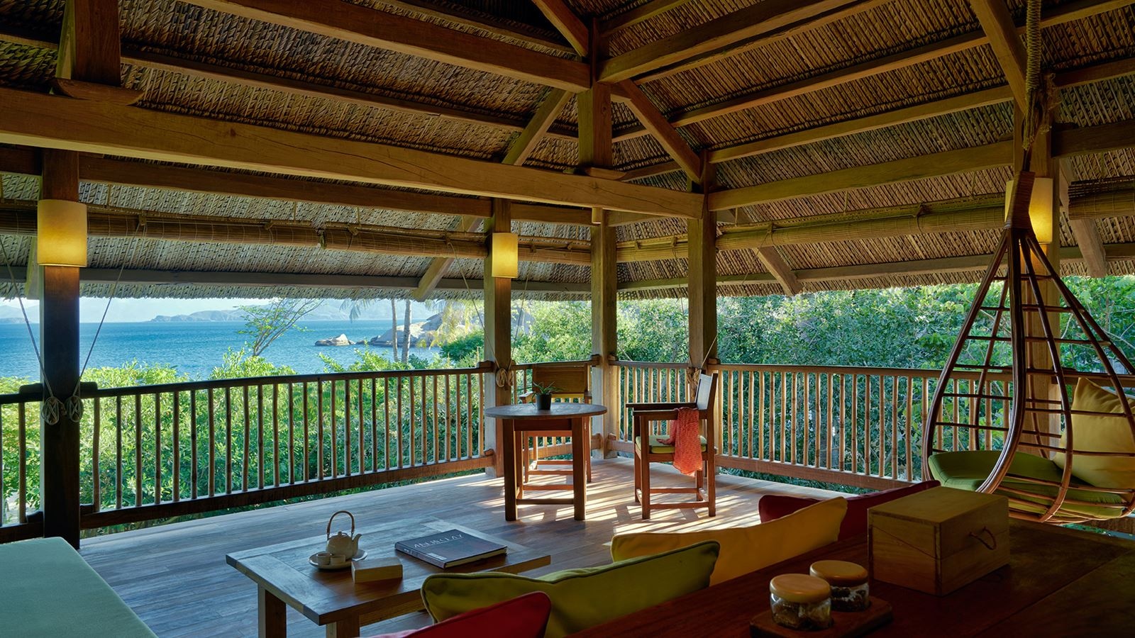 rooms-family-beach-pool-villa