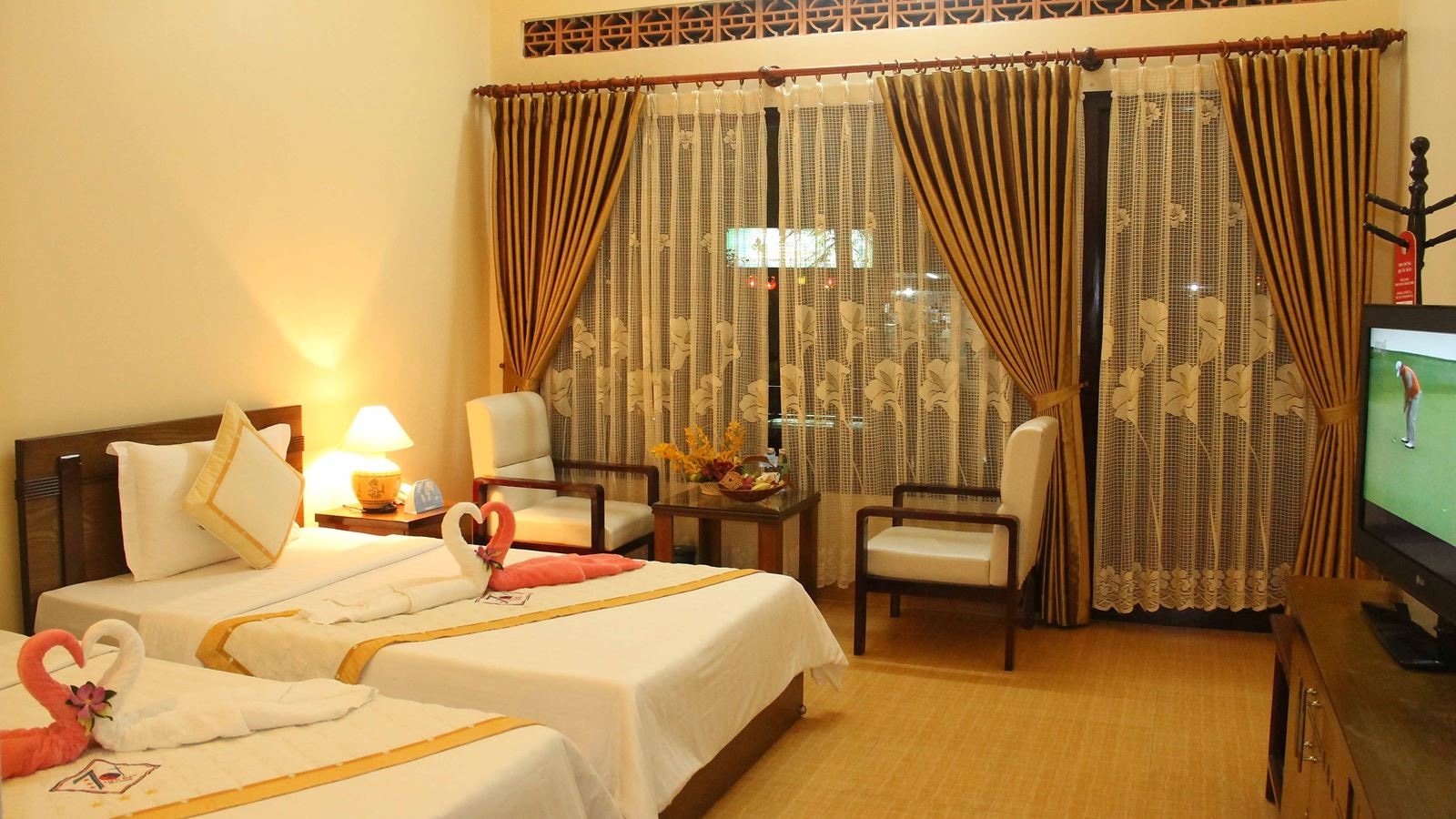 rooms-room-deluxe-nonsmoking-at-sea-side-with-balcony-child-without-extra-bed