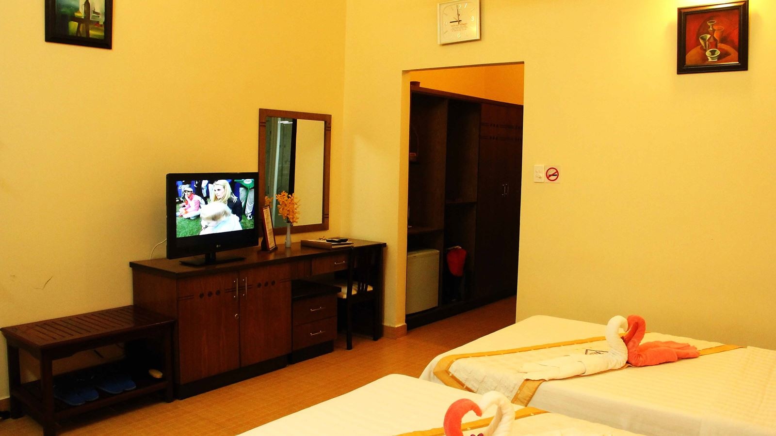 rooms-room-deluxe-beach-front-nonsmoking-at-sea-side-with-balcony-child-without-extra-bed