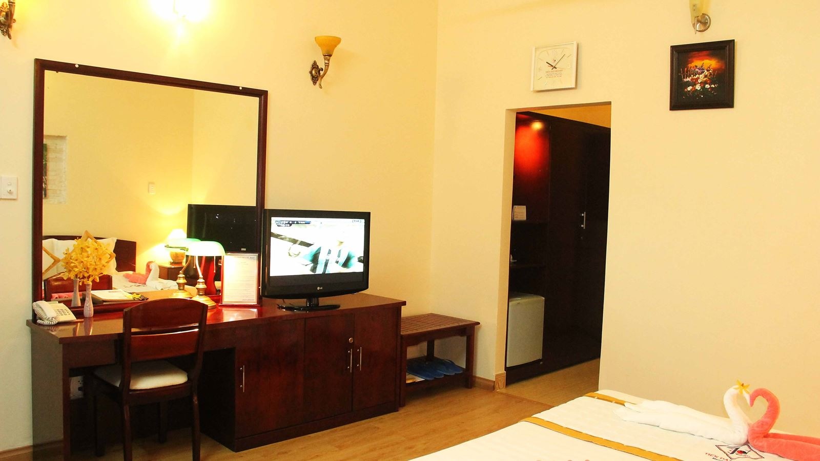 rooms-bungalow-ocean-view-at-sea-side-with-balcony-child-without-extra-bed