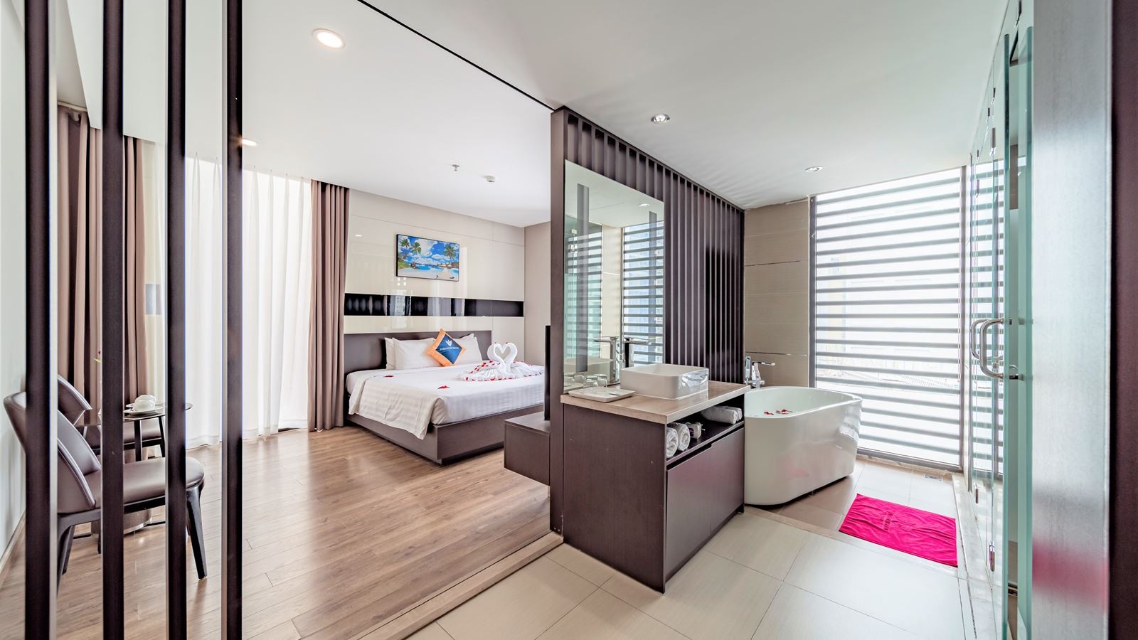 rooms-premier-deluxe-sea-view-with-window