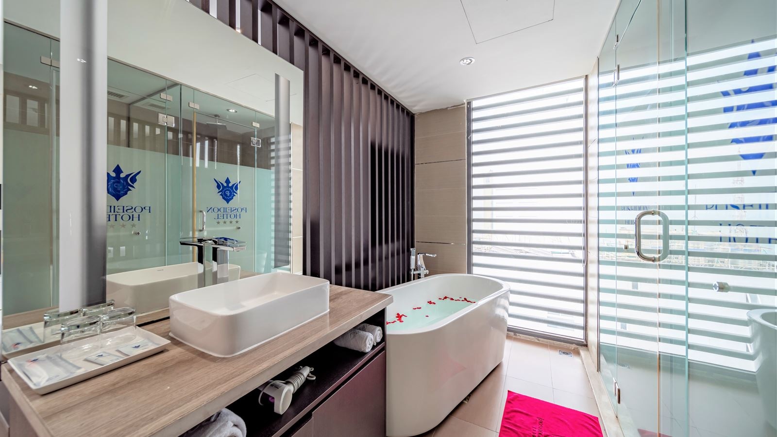 rooms-premier-deluxe-sea-view-with-window-child-without-extra-bed