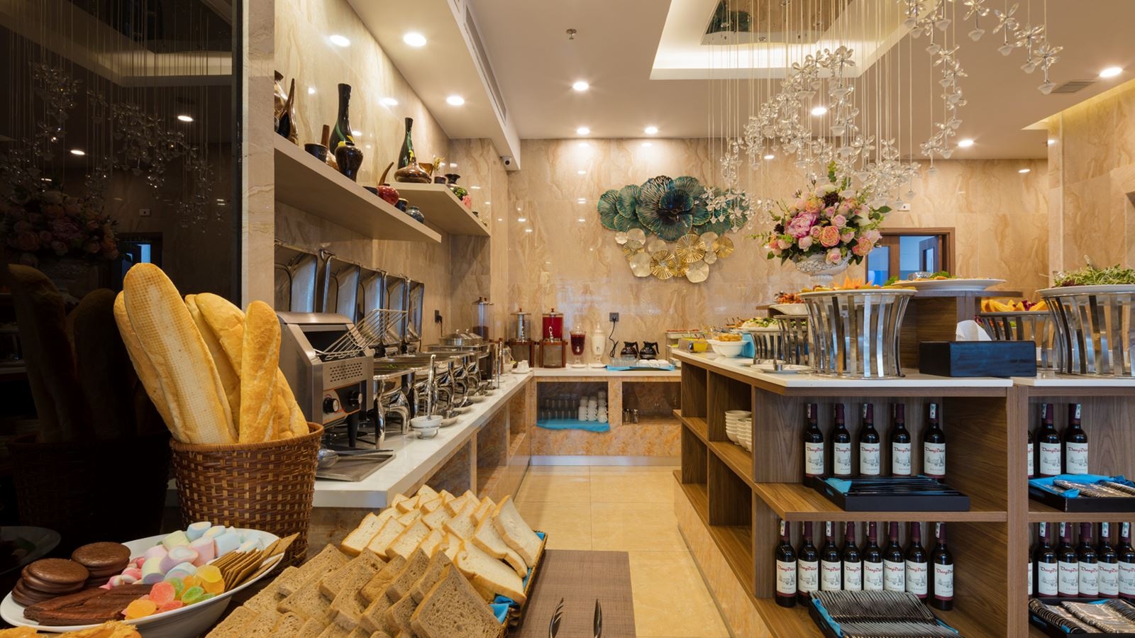 restaurants-aaron-restaurant