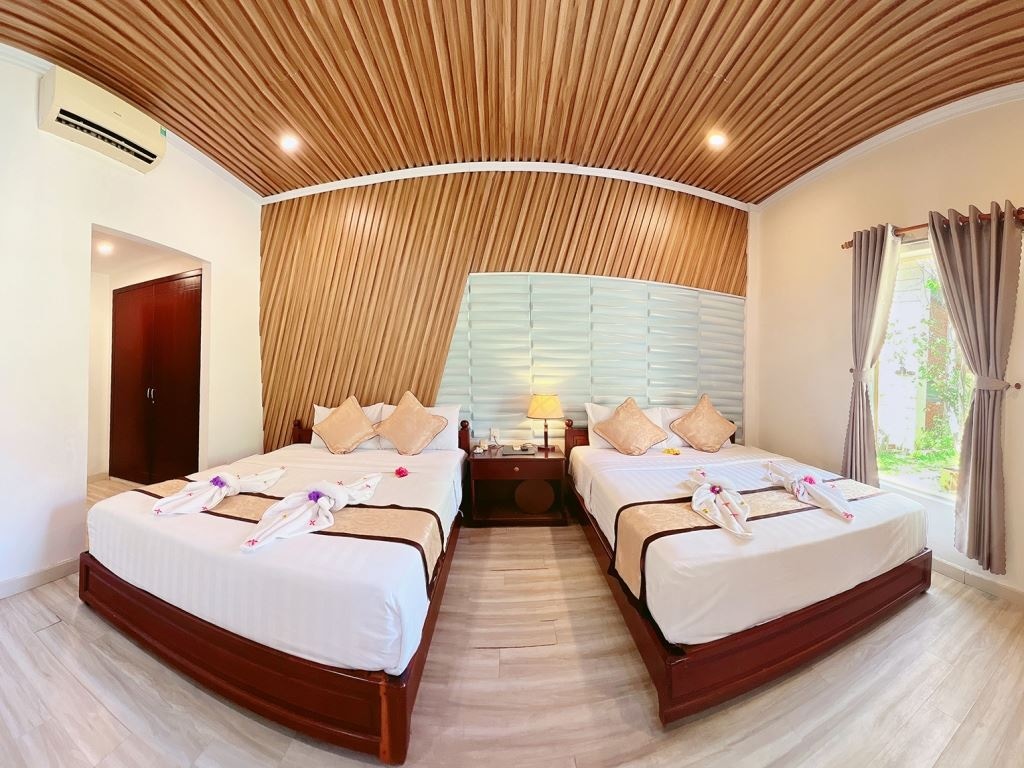 rooms-bungalow-garden-view