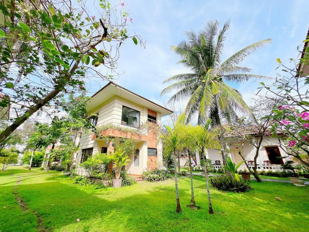 rooms-bungalow-garden-view