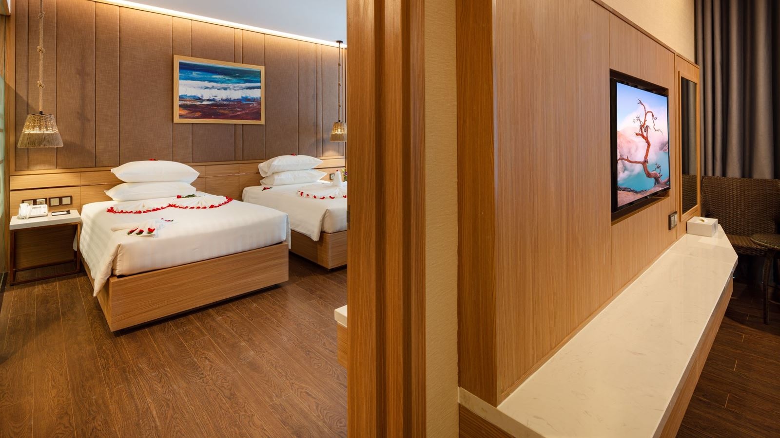 rooms-deluxe-partial-seaview-with-balcony-child-without-extra-bed