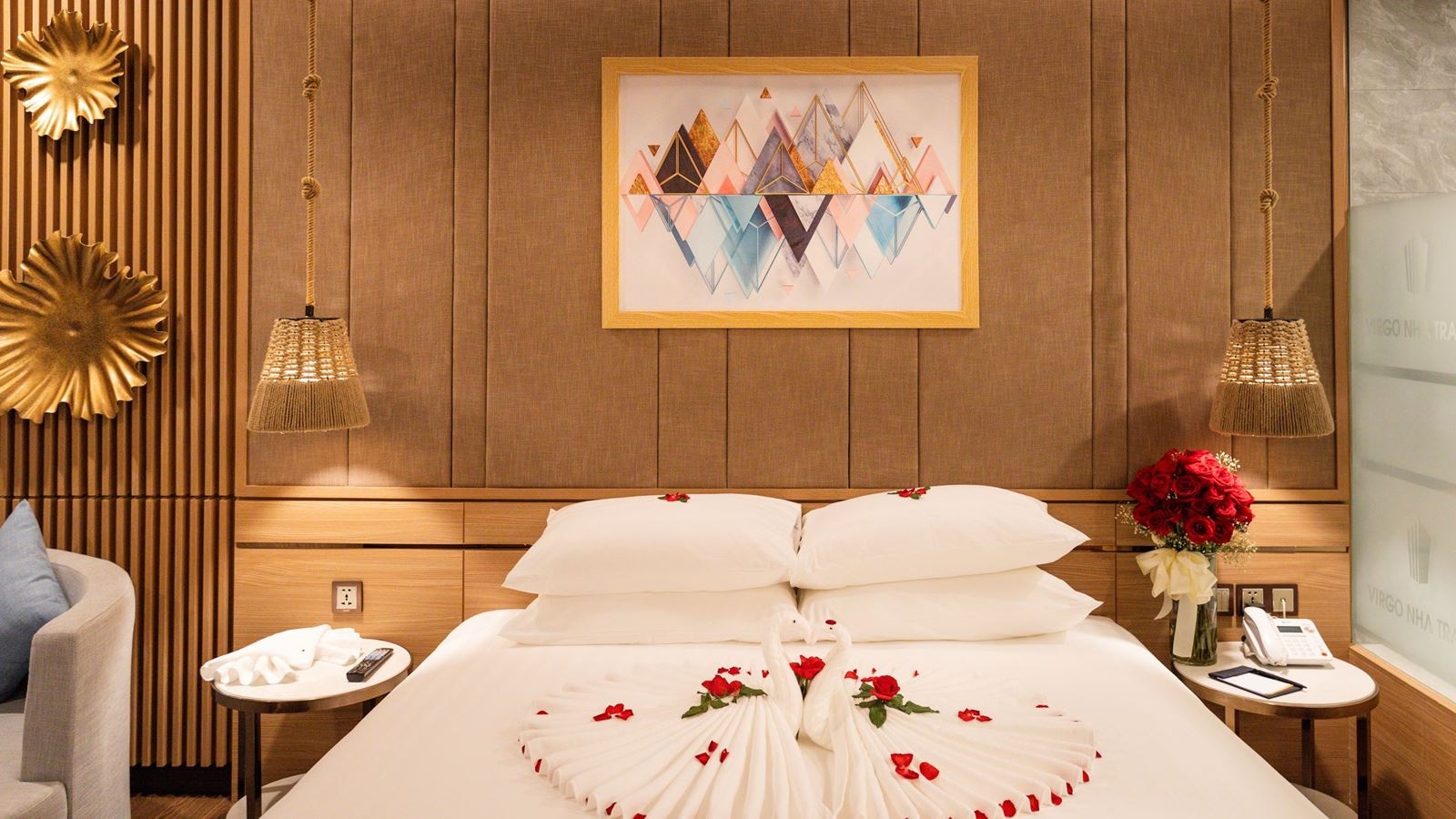 rooms-deluxe-partial-seaview-with-balcony-child-without-extra-bed