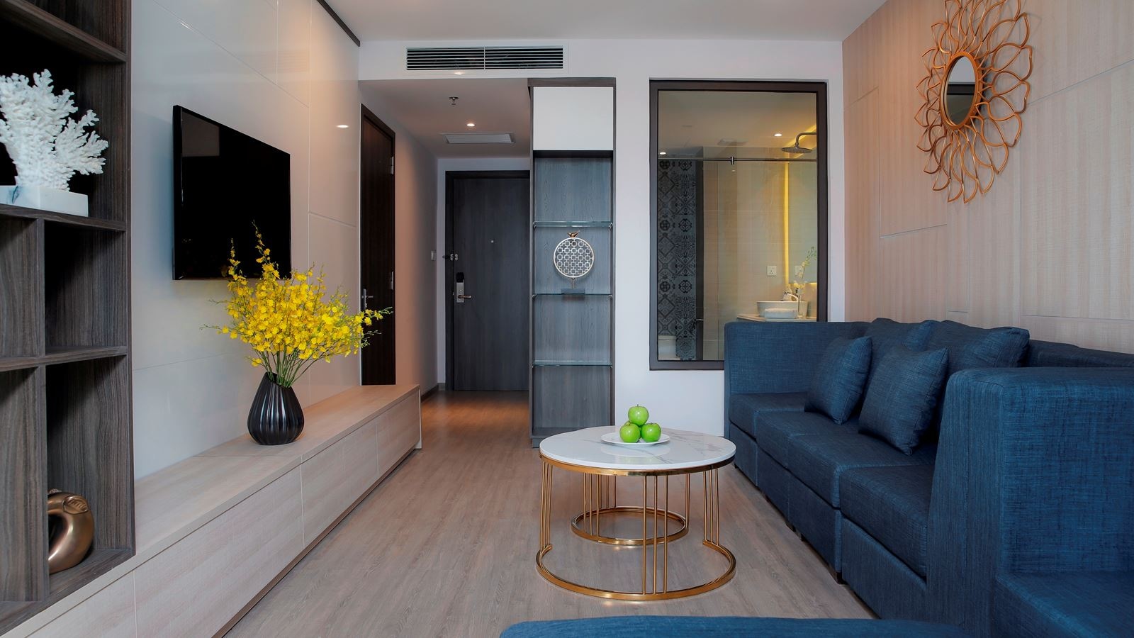 rooms-seana-suite-with-balcony