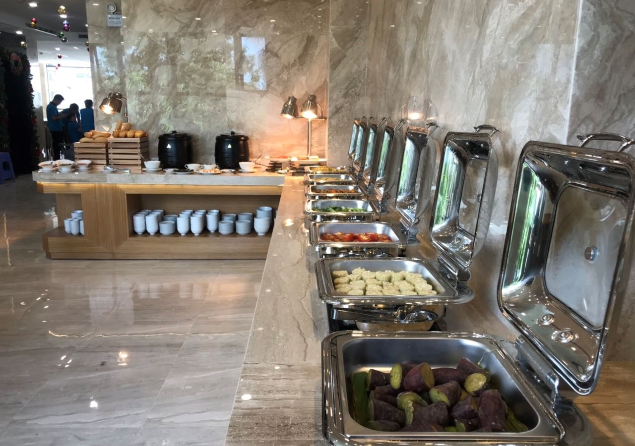 restaurants-restaurant