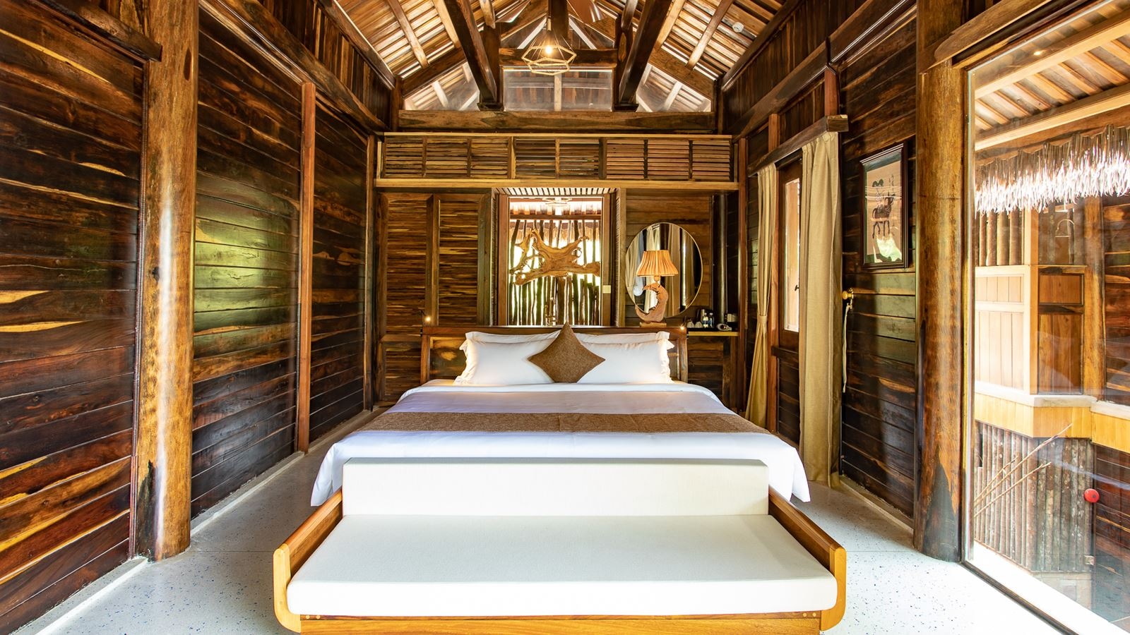 rooms-premium-ocean-breeze-bungalow