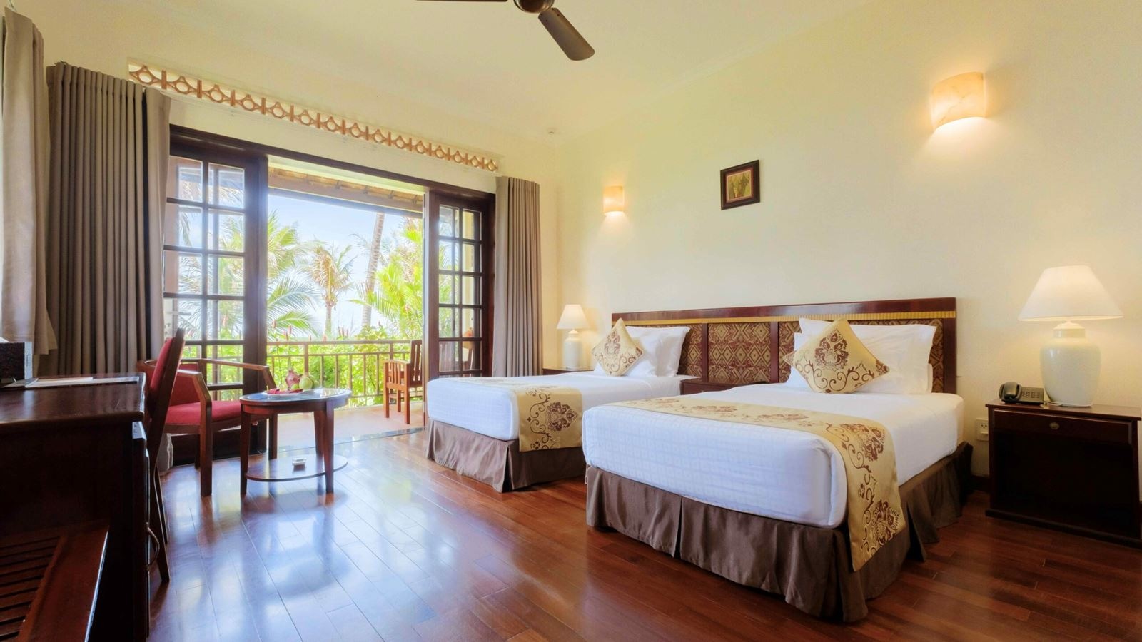 rooms-bungalow-beachfront