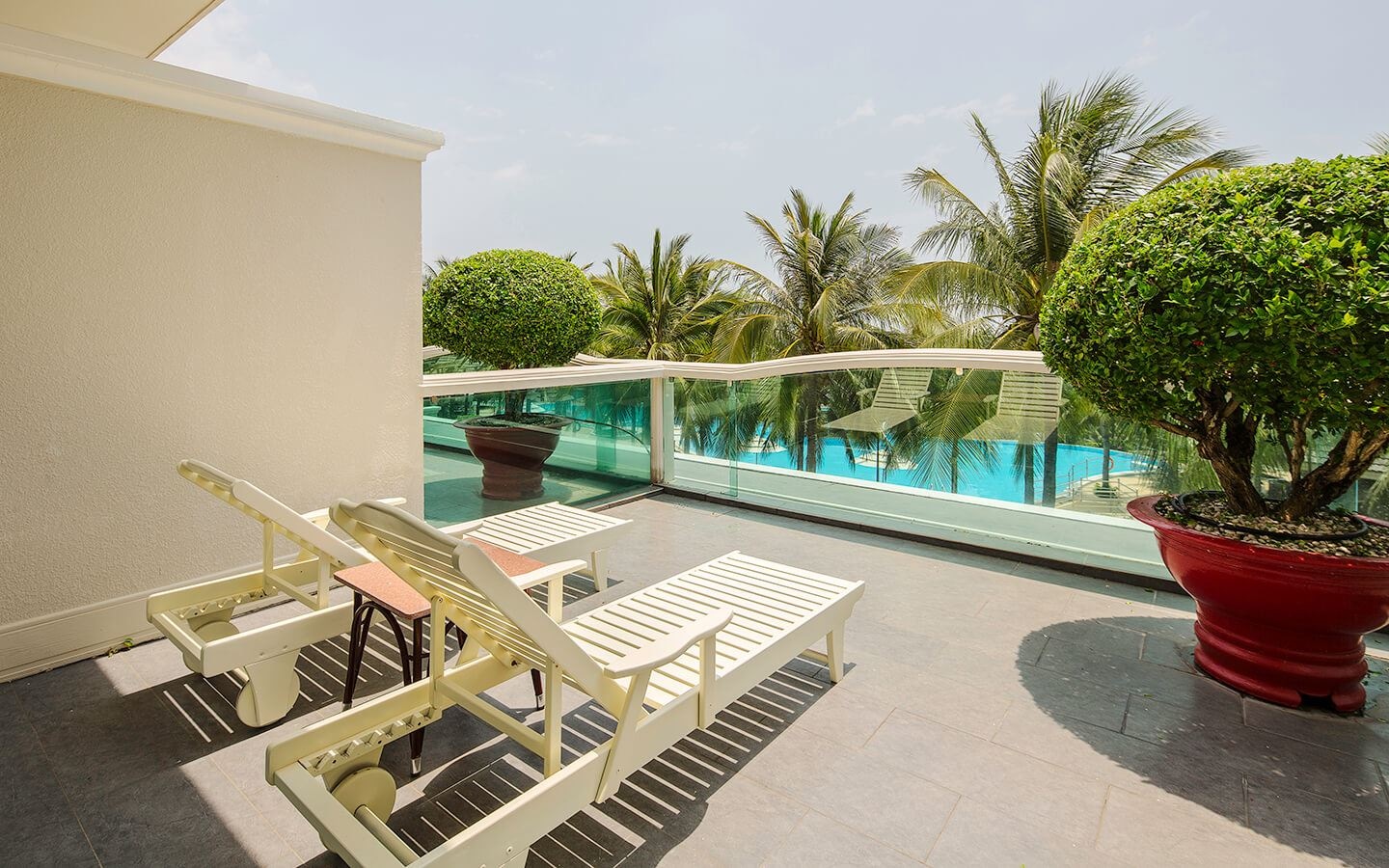 rooms-superior-pool-view-with-balcony-child-without-extra-bed