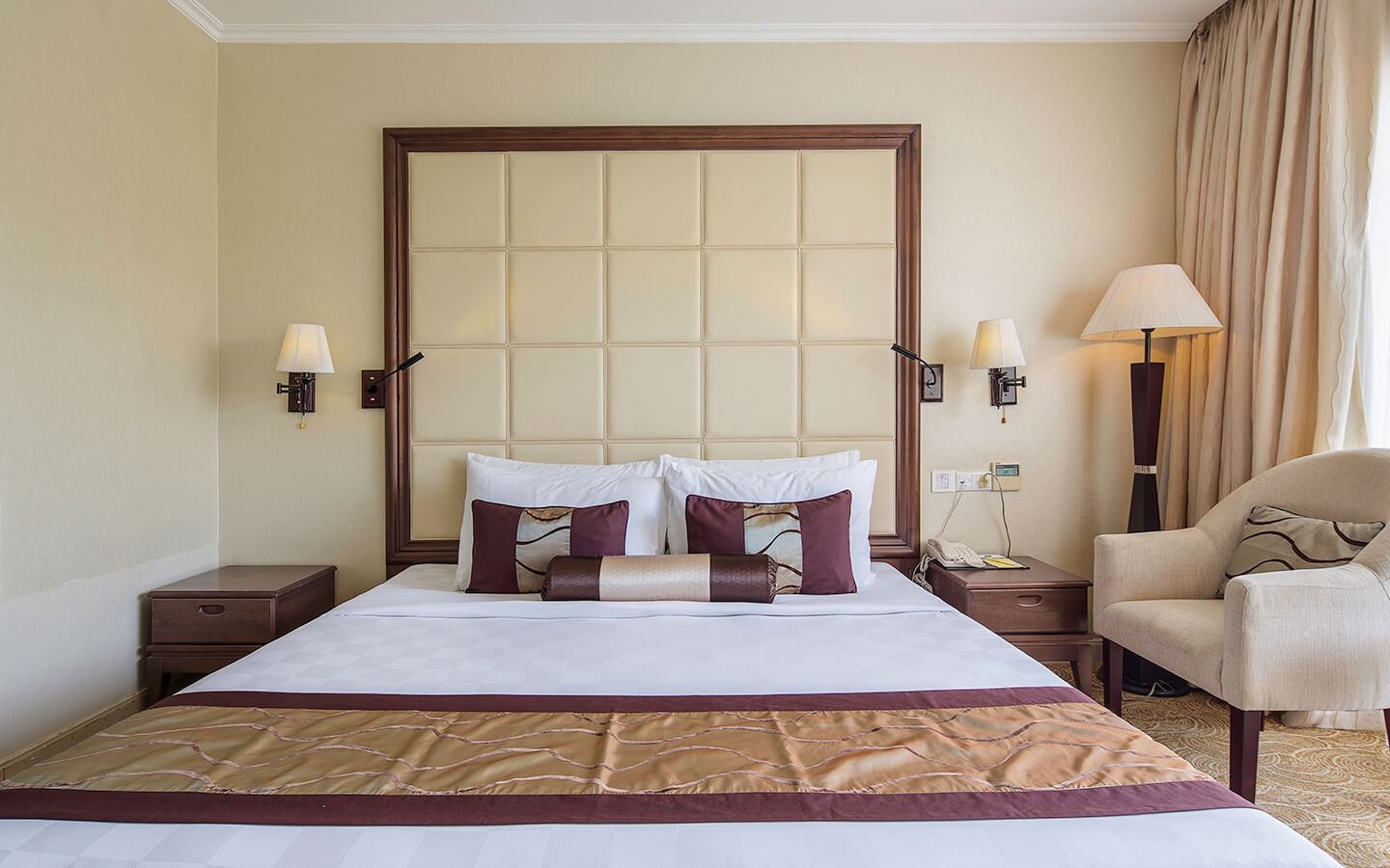 rooms-superior-sea-view-with-balcony