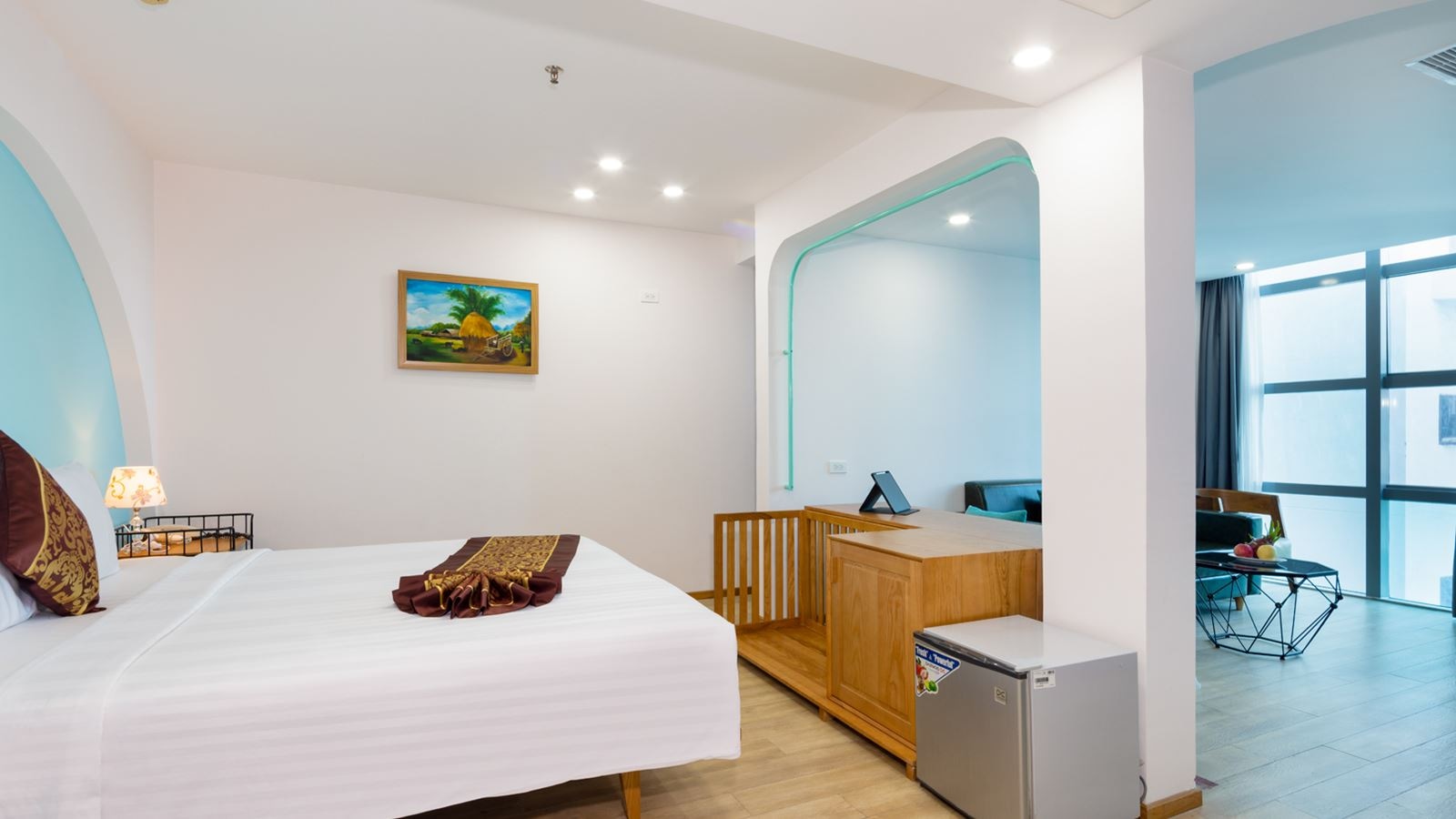 rooms-senior-deluxe-partial-seaview