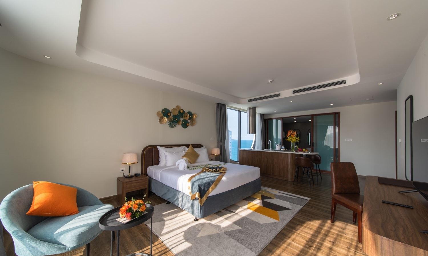 rooms-signature-city-view