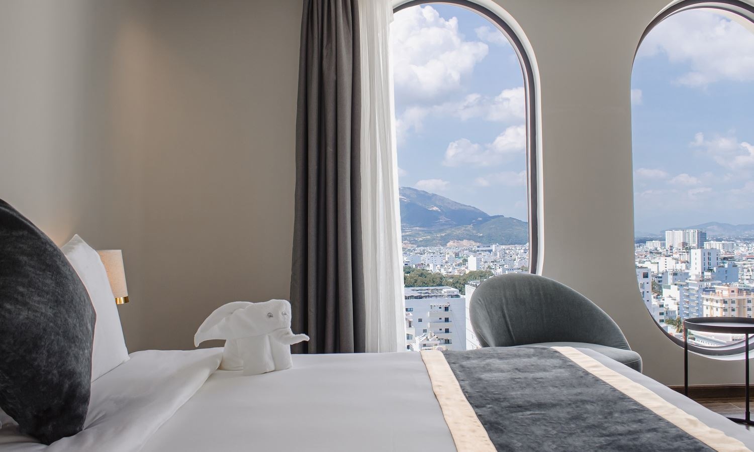 rooms-signature-city-view-child-without-extra-bed