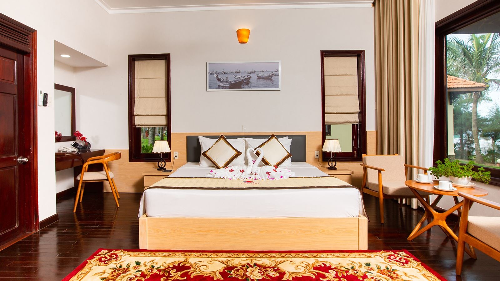 rooms-villa-family-beachfront