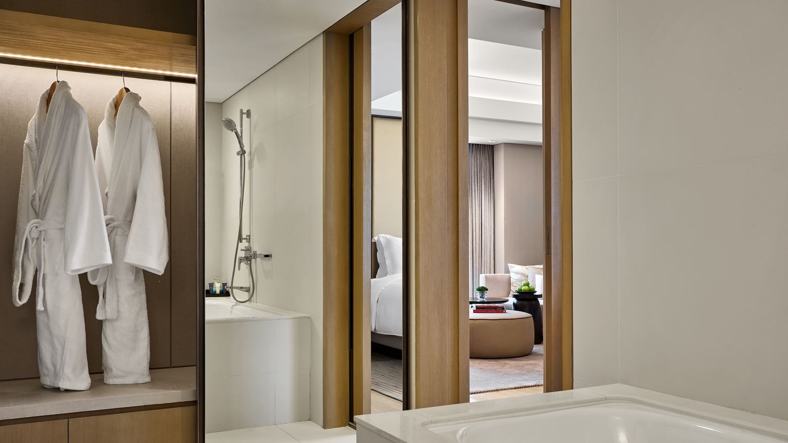 rooms-executive-suite-room