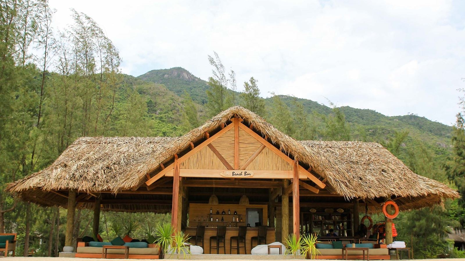 bars-beach-bar